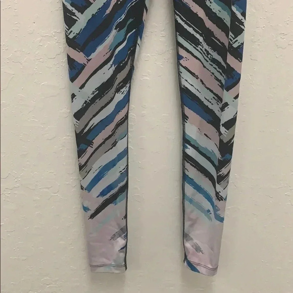 BEYOND YOGA Black Multi Color Diagonal Stripe Legging Size XS - Picture 2 of 7